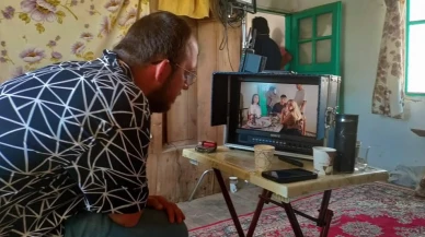 Çocukluk hayalini gerçekleştirip sinemacı oldu, şimdi kendi filmini çekmeyi hedefliyor