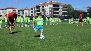 Odunpazarı Yaz Spor Okulları Coşkulu Törenle Açıldı