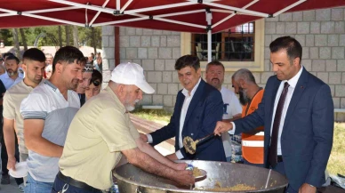 Söğüt’te Asırlık Gelenek: Şifalı Pilav Etkinliği Yoğun İlgi Gördü