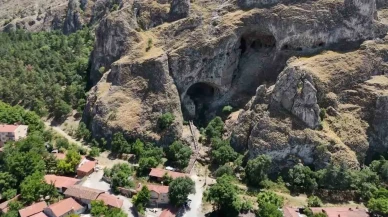 İnönü Mağaraları ziyaretçilerini yüzlerce basamakla karşılıyor