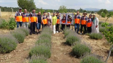 AFAD Gönüllülerinden Lavanta Bahçesinde Çevre Duyarlılığı Mesajı