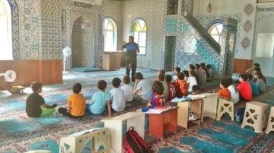 Toplum Destekli Polislik'ten Gençlere Güvenli Yaşam Eğitimi ve Bilinçlendirme Semineri