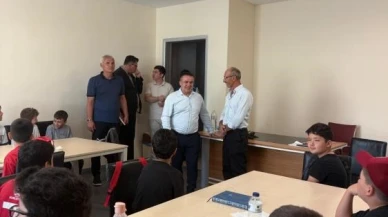 İl Müdürü Demir, Gençlik Merkezi’nde Gençler İle Projeleri Değerlendirdi