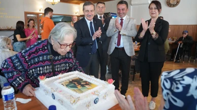 98 Yaşındaki Ayhan Teyzenin 80 Yıllık Memleket Hasreti