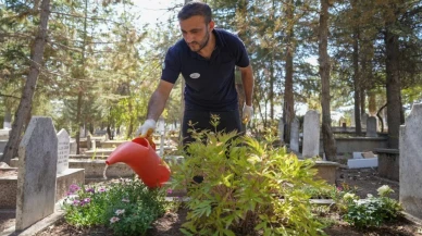 Eskişehir’de Kabir Bakım Hizmeti Başladı