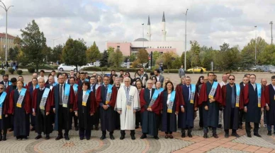 ESOGÜ’de yeni dönemin ilk dersi törenle açıldı: İlk dersin konusu ’Filistin’ oldu
