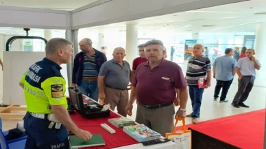 Fuarda Stant Kuran Jandarma Ekipleri Vatandaşları Bilgilendirdi