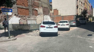 Eskişehir’de Kaldırımlar Otoparka Döndü