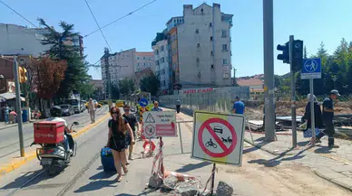 Eskişehir’de Halkevi İnşaatı Yayalar İçin Risk Oluşturuyor