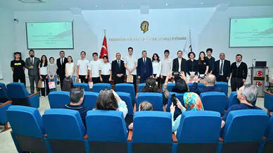 Vali Yılmaz, YKS ve LGS’de tam puan alan öğrencilerle bir araya geldi
