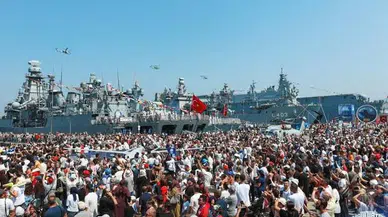 TEKNOFEST Mavi Vatan’da Gölcük Tersanesi Doldu Taştı