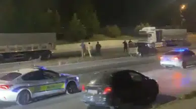 Eskişehir’de İki Otomobil Çarpıştı: Araç Refüje Çıktı