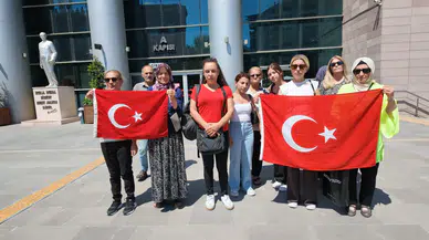 Eskişehir Adliyesi Önünde Mahkûm Yakınlarından İnfaz Düzenlemesi Talebi