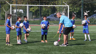 Eskişehir’de Geleceğin Futbolcuları Yaz Okulunda Yetişiyor