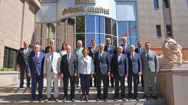 OSBÜK Heyeti Eskişehir Büyükşehir Belediyesi’ni Ziyaret Etti