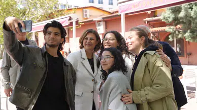 Eskişehir Büyükşehir’den Üniversitelilere Eğitim Desteği