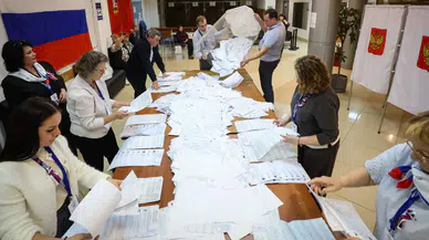 Putin’in Partisi Rusya’daki Seçimlerde İlk Sırada