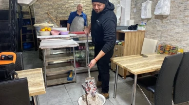 Eskişehirli Pidecinin 35 Yıllık Közle Isınma Geleneği