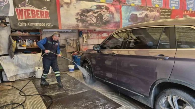 Soğukta Ayakta Kalma Mücadelesi: Oto Yıkamacıların Zorlu Kış Mesaisi