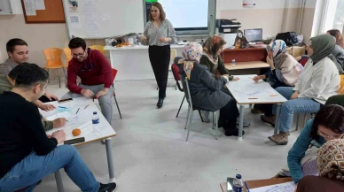 Emirdağ’da Öğretmenlere “Çocuklarla Felsefe” Eğitimi