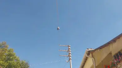 Eskişehir’de Elektrik Telindeki Botlar Yıllardır Merak Uyandırıyor