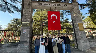 Eskişehir’e Yeni Gelen Üniversiteliler Şehri Keşfe Çıktı
