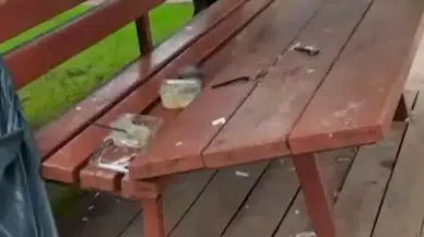 Parkı Tahrip Ettiler, Çöplerini de Bırakıp Gittiler