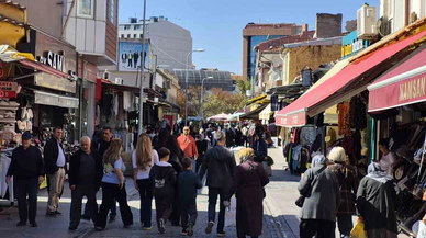 Eskişehir’de Güneşli Hava Hamam Yolu’nu Hareketlendirdi