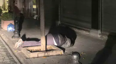 Eskişehir’de Alkollü Şahıs Sokak Ortasında İki Kez Baygınlık Geçirdi