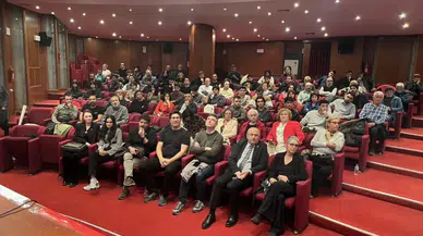 Eskişehir’de “Cumhuriyeti Nasıl Kazanacağız?” paneli düzenlendi