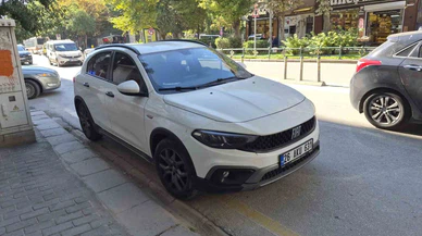 Eskişehir’de karşıya geçmek isteyen yaşlı adama otomobil çarptı