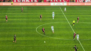 Eskişehirspor-Iğdır FK Maçında İlk Yarı Sona Erdi