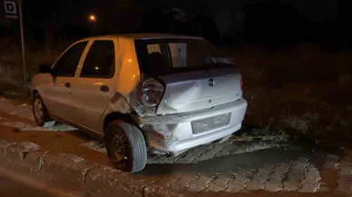Eskişehir’de Hafif Ticari Araçla Otomobil Çarpıştı