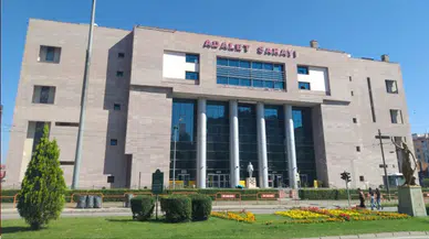 Doktora Rüşvet Suçundan 4 Yıl 8 Ay Hapis Cezası