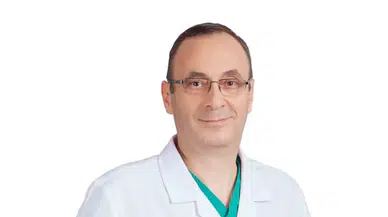 Saç ekiminde yaş kadar bu faktörler de önemli