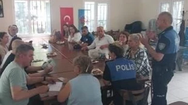 Polis ekiplerinin katılımıyla muhtarlar toplantısı düzenlendi