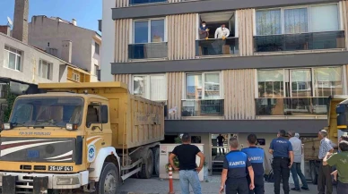 Geçen Yıl 50 Ton Çöp Çıkartılan Evden Bu Yıl Da 30 Ton Çöp Çıktı