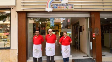 Tepebaşı'ndan Örnek Proje: Gökkuşağı Kafe ile Engelleri Aşıyoruz