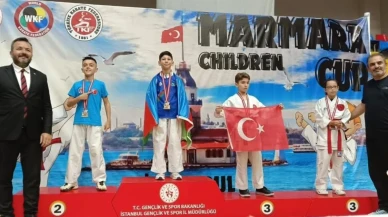 Eskişehirli Karateciler İstanbul'dan Madalya İle Döndü