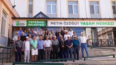 Ahmet Ataç Metin Özöğüt Yaşam Merkezi’ndeki Vatandaşlarla Buluştu