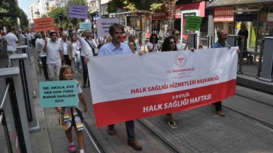 Halk Sağlığı Haftası nedeniyle yapılan yürüyüşe yoğun katılım sağlandı