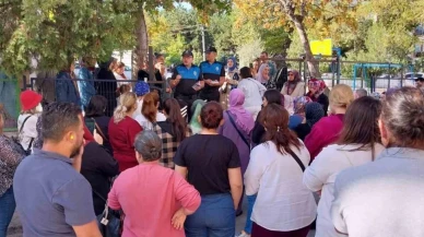 Eskişehir Polisi, Velilere ve Öğrencilere Güvenlik Bilgisi Verdi