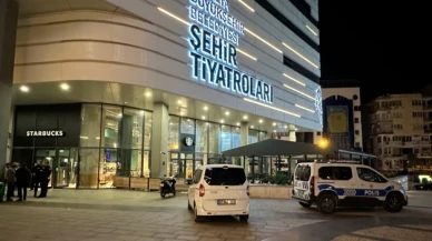 Antalya'da Kahve Zinciri Şubesine Molotoflu Saldırı
