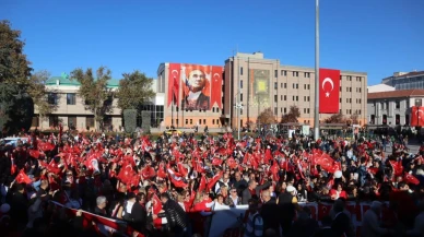 Cumhuriyet Kenti Eskişehir 29 Ekim'i Coşkuyla Kutladı