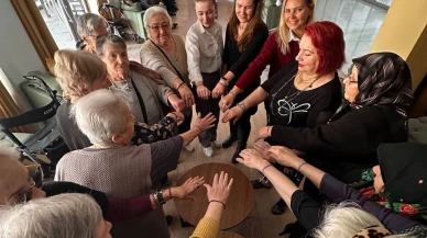 Dayanışmanın Sembolü Olarak Bileklik Yaptılar