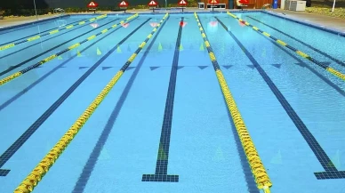 Yüzme Kursu Değil, Para Havuzu