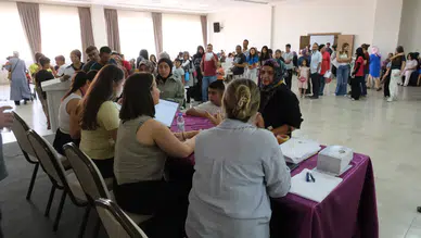 Büyükşehirden 12 ilçede öğrencilere kırtasiye desteği