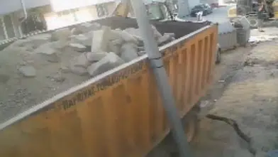 Eskişehir’de Yol Çöktü, Tonlarca Yüklü Kamyon Gömüldü