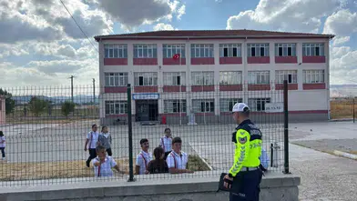 Eskişehir’de okul çevrelerinde jandarmadan geniş kapsamlı denetim