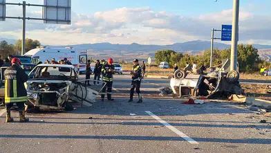 Çorum'da kavşak kazası: İki otomobil çarpıştı, yedi kişi yaralandı